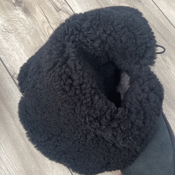 UGG® 'Bailey Button Triplet II' Boot Women Size 9 - Picture 8 of 10